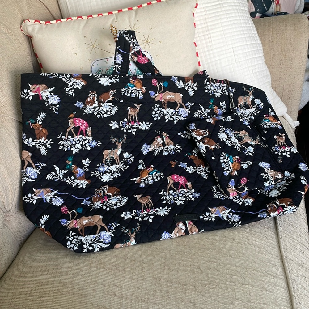 Large black winter Vera Bradley tote